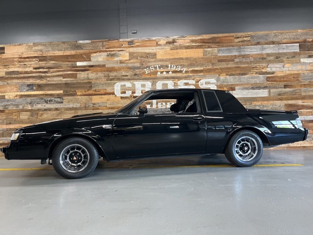 Used 1986 Black Buick Grand National image 17
