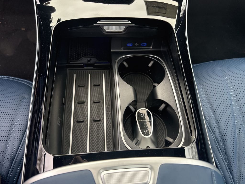2025 Mercedes-Benz S-Class S 63 - Photo 32