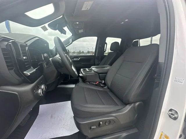 Used 2023 White GMC Elevation image 22