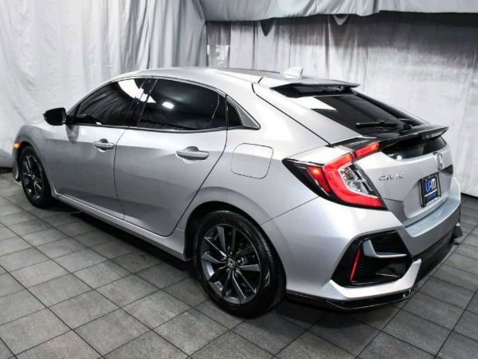 Used 2021 Lunar Silver Metallic Honda EX image 4
