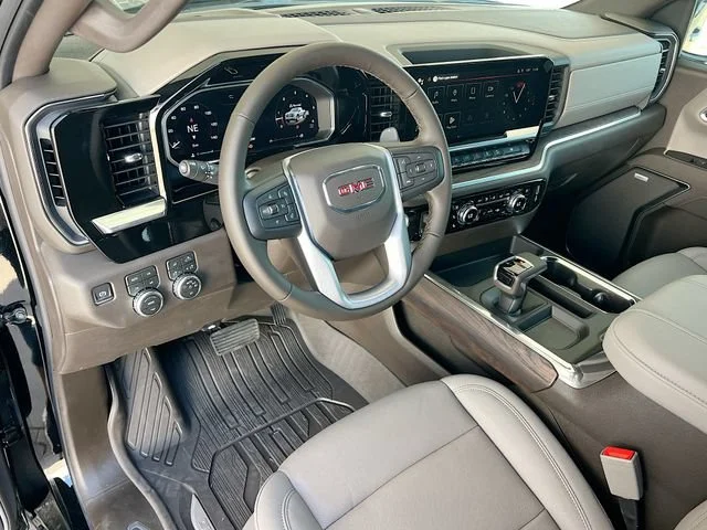 2026 GMC Sierra 1500 SLT - Photo 6