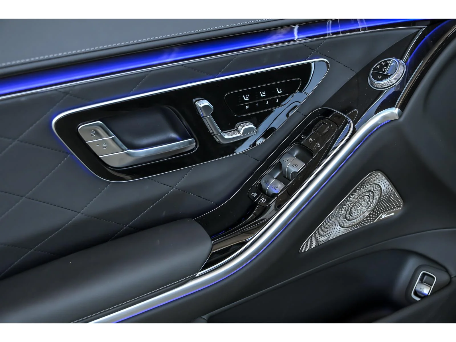 New 2026 Black Mercedes-Benz S 580 image 5