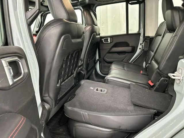 Certified Used 2023 Gray Jeep 4-Door Rubicon 4x4 image 28