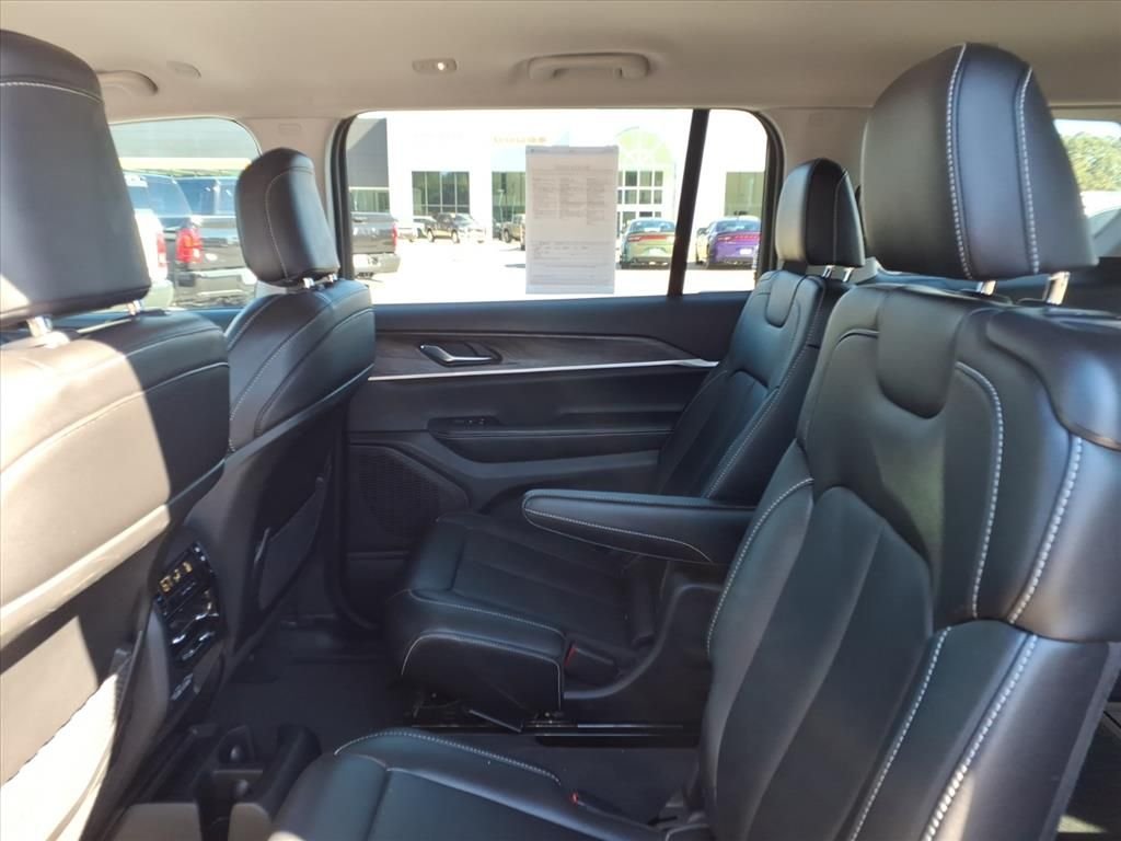 2023 Jeep Grand Cherokee L Limited - Photo 10
