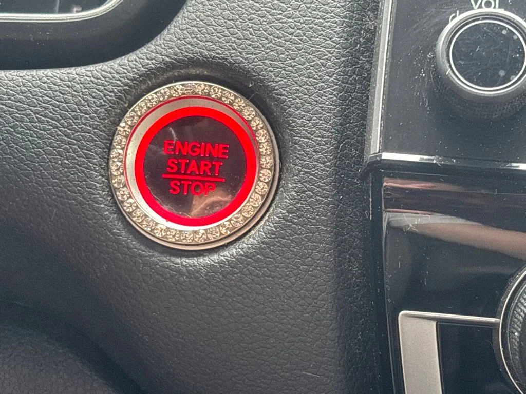 Used 2019  Honda EX-L image 18