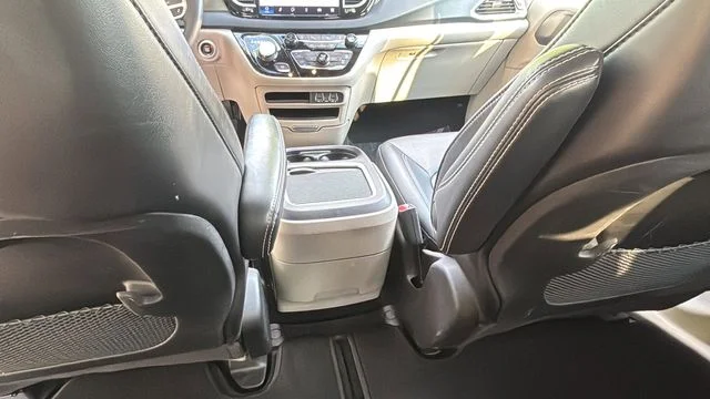 Used 2024 White Chrysler Touring L image 20