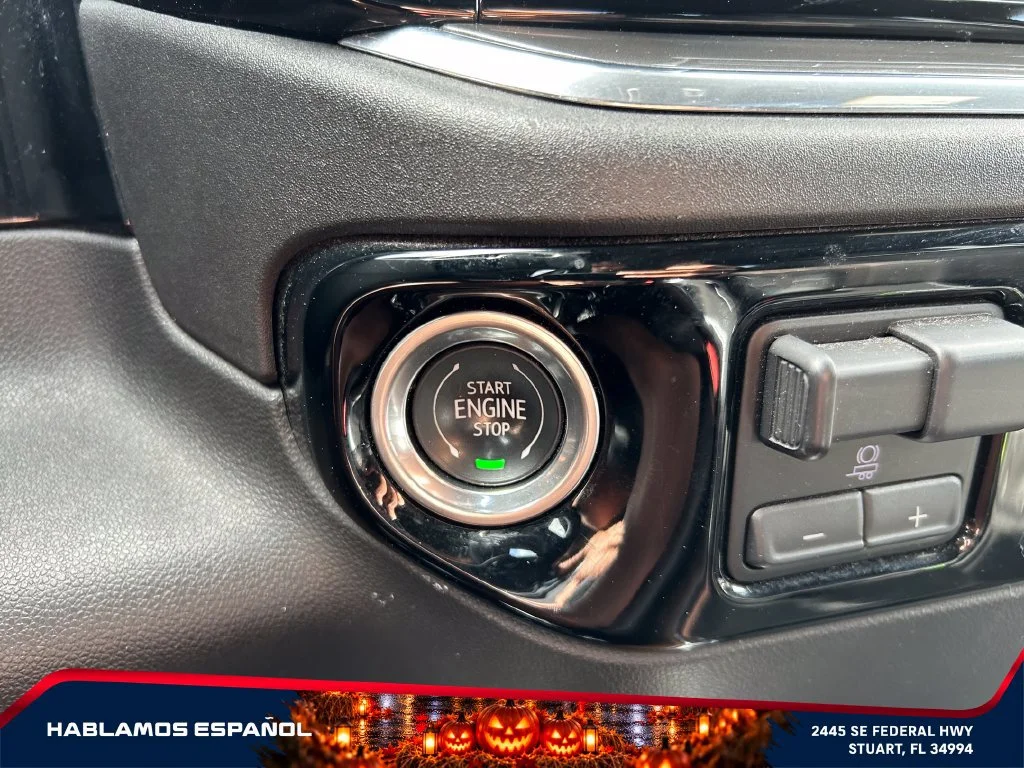 Used 2023 BLACK Chevrolet High Country image 25