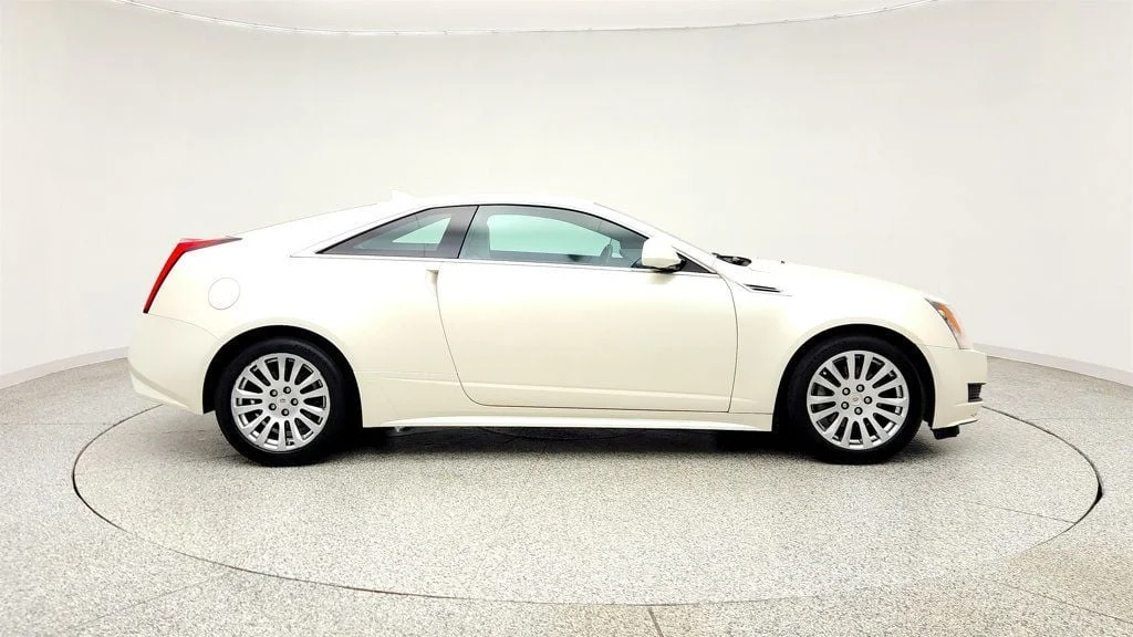 Used 2014 White Diamond Tricoat Cadillac 2dr Coupe RWD image 4