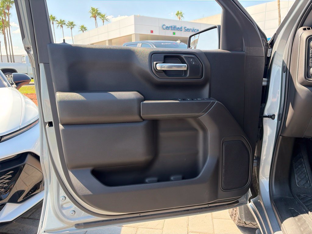 Used 2025 Sterling Gray Metallic Chevrolet Custom Trail Boss image 13