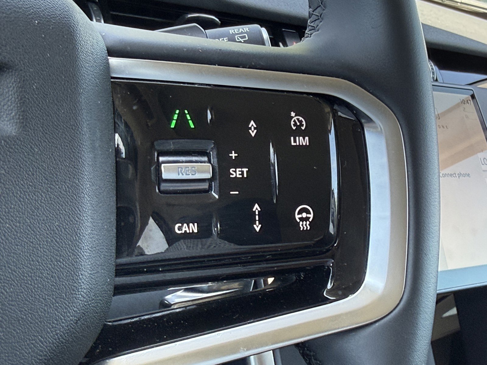 Used 2025 Fuji White Land Rover S image 12