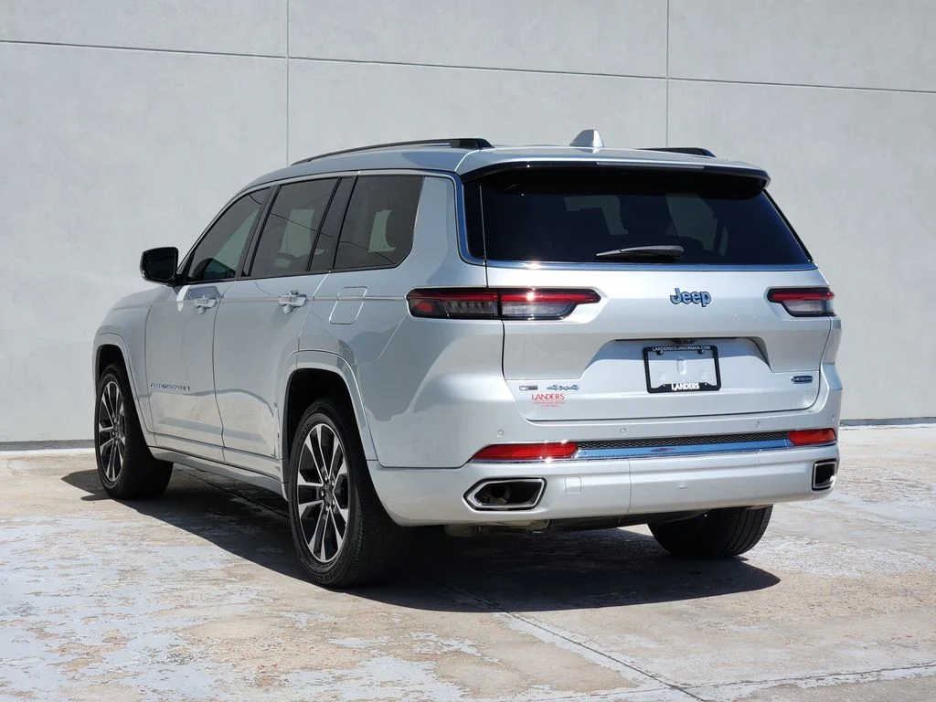 Used 2022 Silver Zynith Jeep Overland image 6