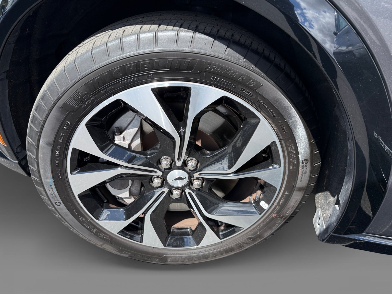 Certified Used 2023 Gray Metallic Ford Premium image 9