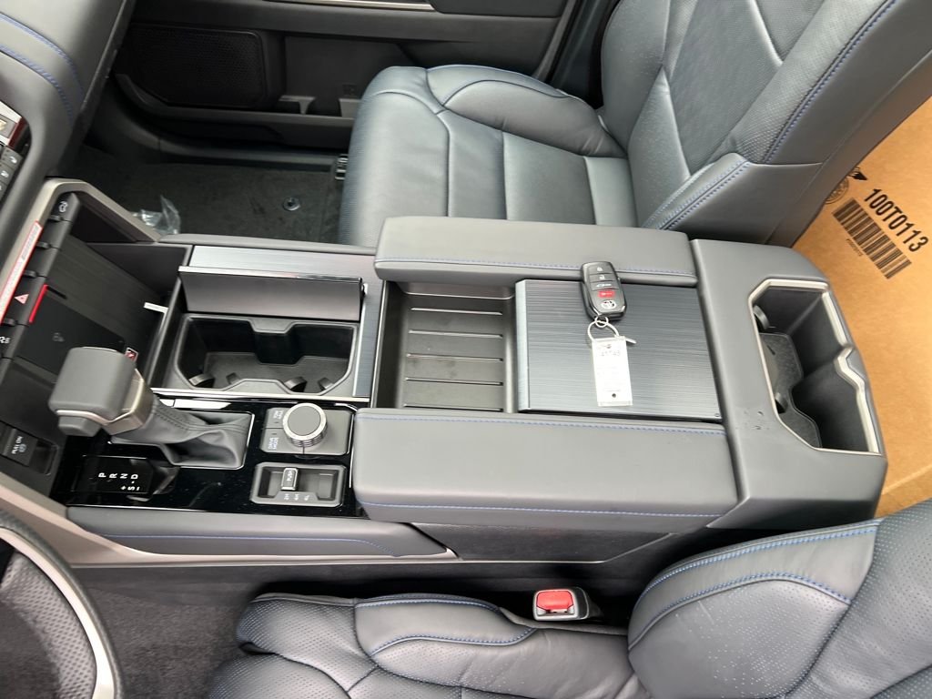 2026 Toyota Tundra Platinum - Photo 27