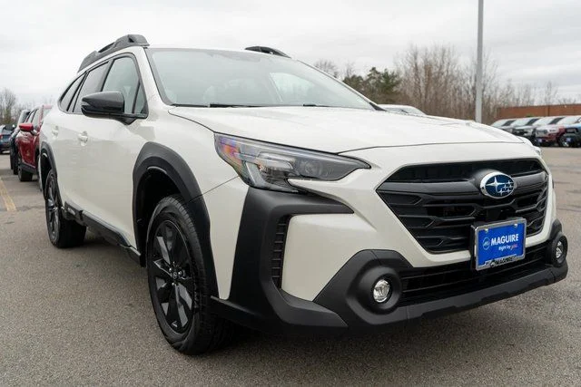 Used 2023 White Subaru Onyx Edition image 4
