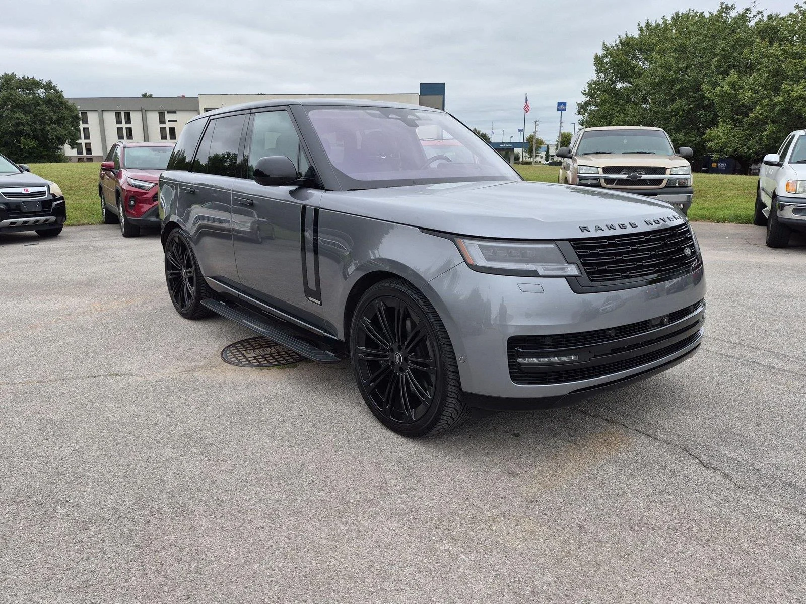 Used 2023 Eiger Grey Metallic Land Rover Autobiography image 7