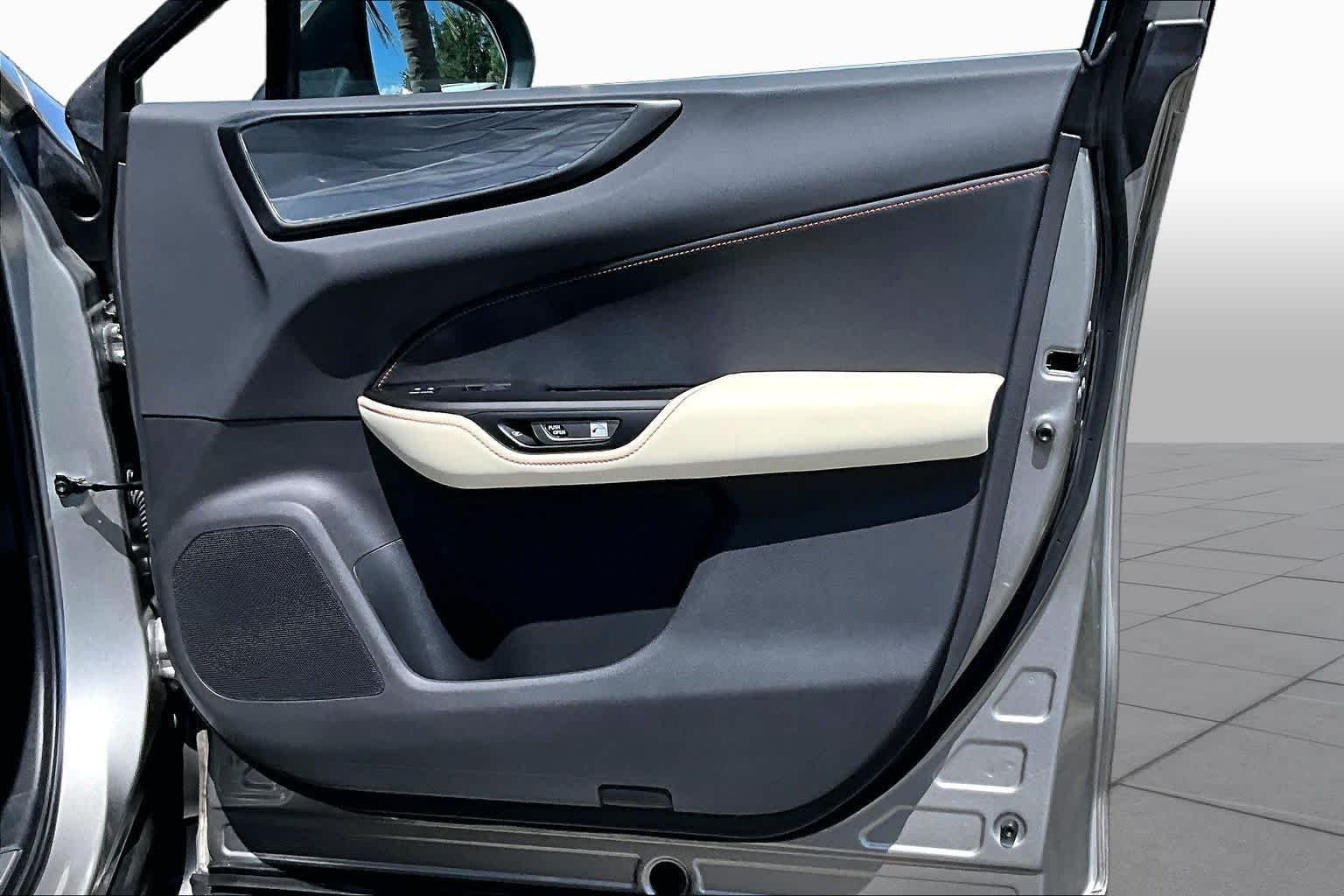 Used 2023 Atomic Silver Lexus Premium image 27