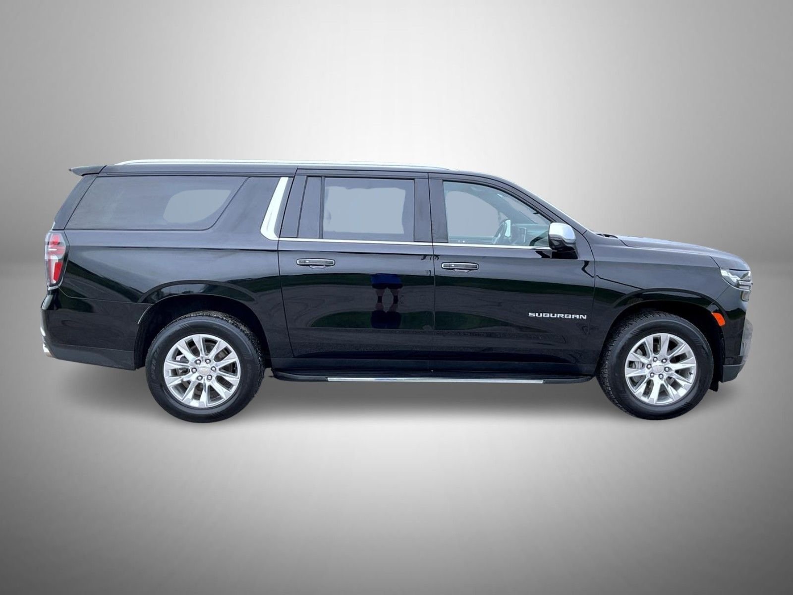 Used 2021 Black Chevrolet Premier image 4