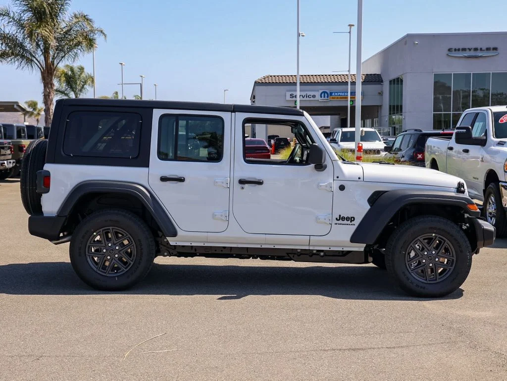 New 2026 Bright White Clear-Coat Exterior Paint Jeep Sport image 2