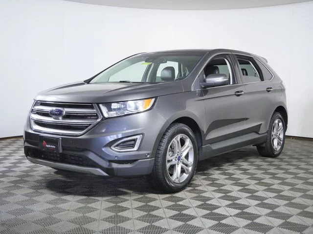 Used 2015  Ford Titanium image 2