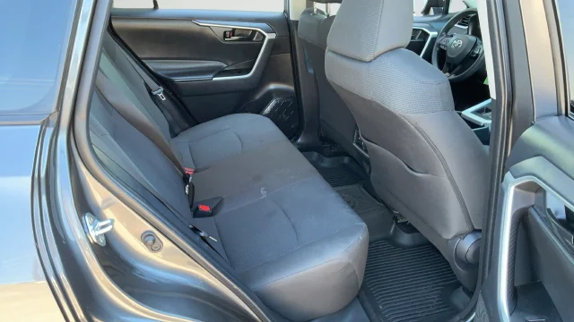 Used 2025 White Toyota LE image 22