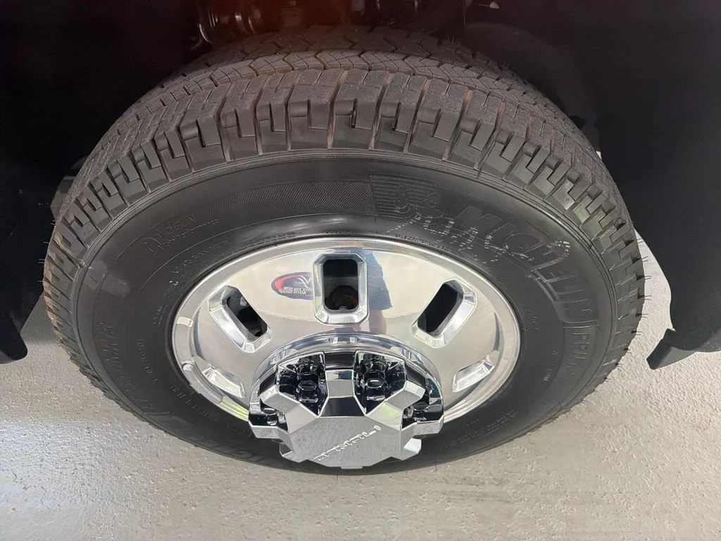 New 2026 Onyx Black GMC Denali DRW image 4