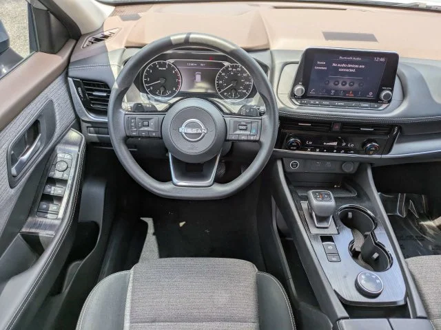 Used 2023 Gray Nissan SV image 16