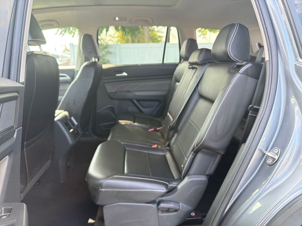 New 2026 Black Volkswagen 2.0T SE image 24