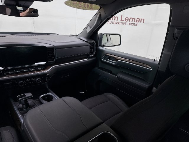 Used 2025 Gray Chevrolet RST image 22