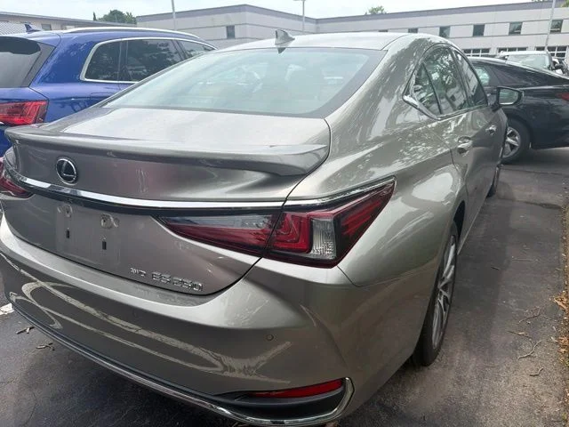 Used 2021 Silver Lexus 250 image 5