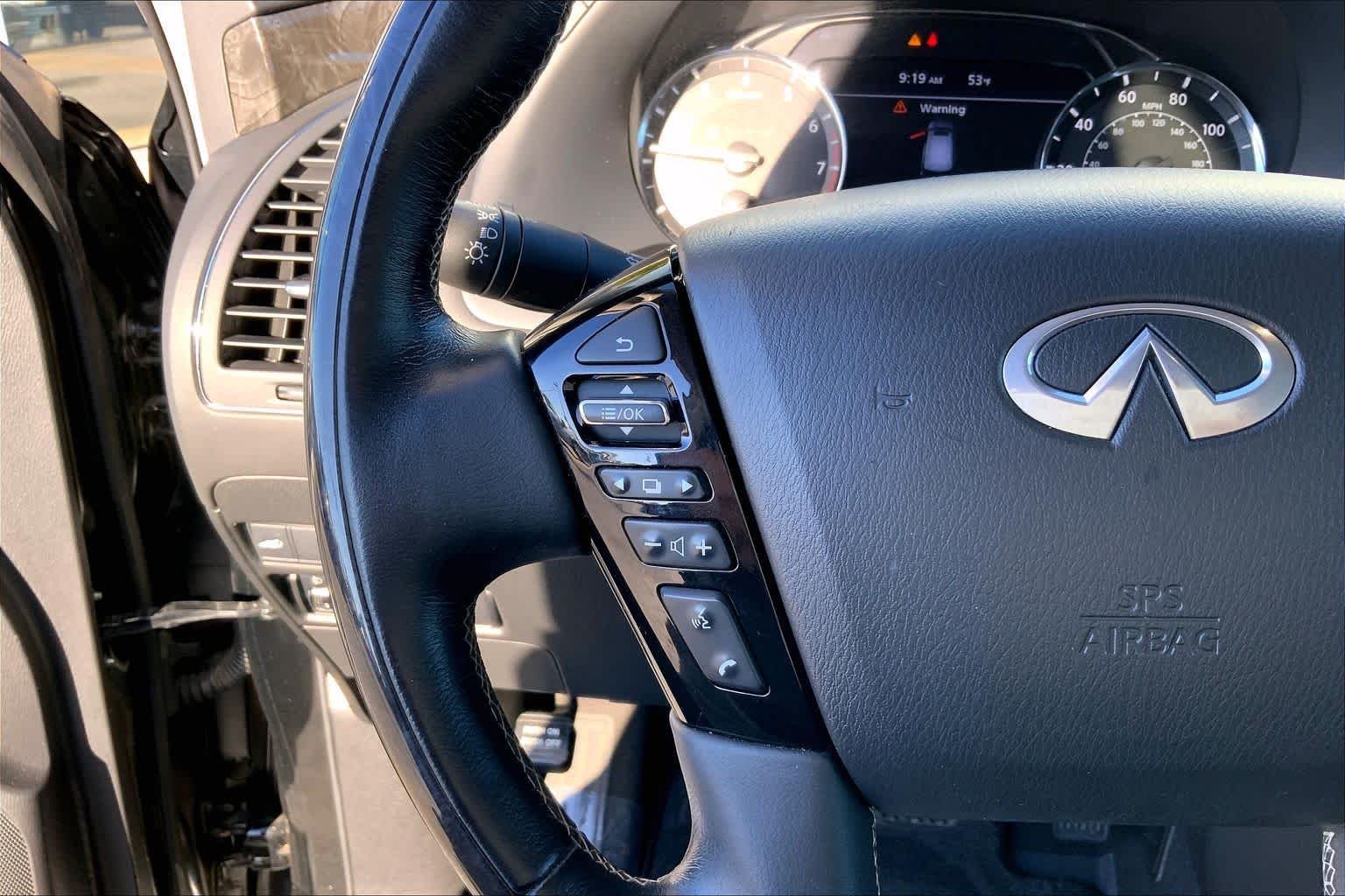 Used 2020 Black Obsidian INFINITI LUXE image 21