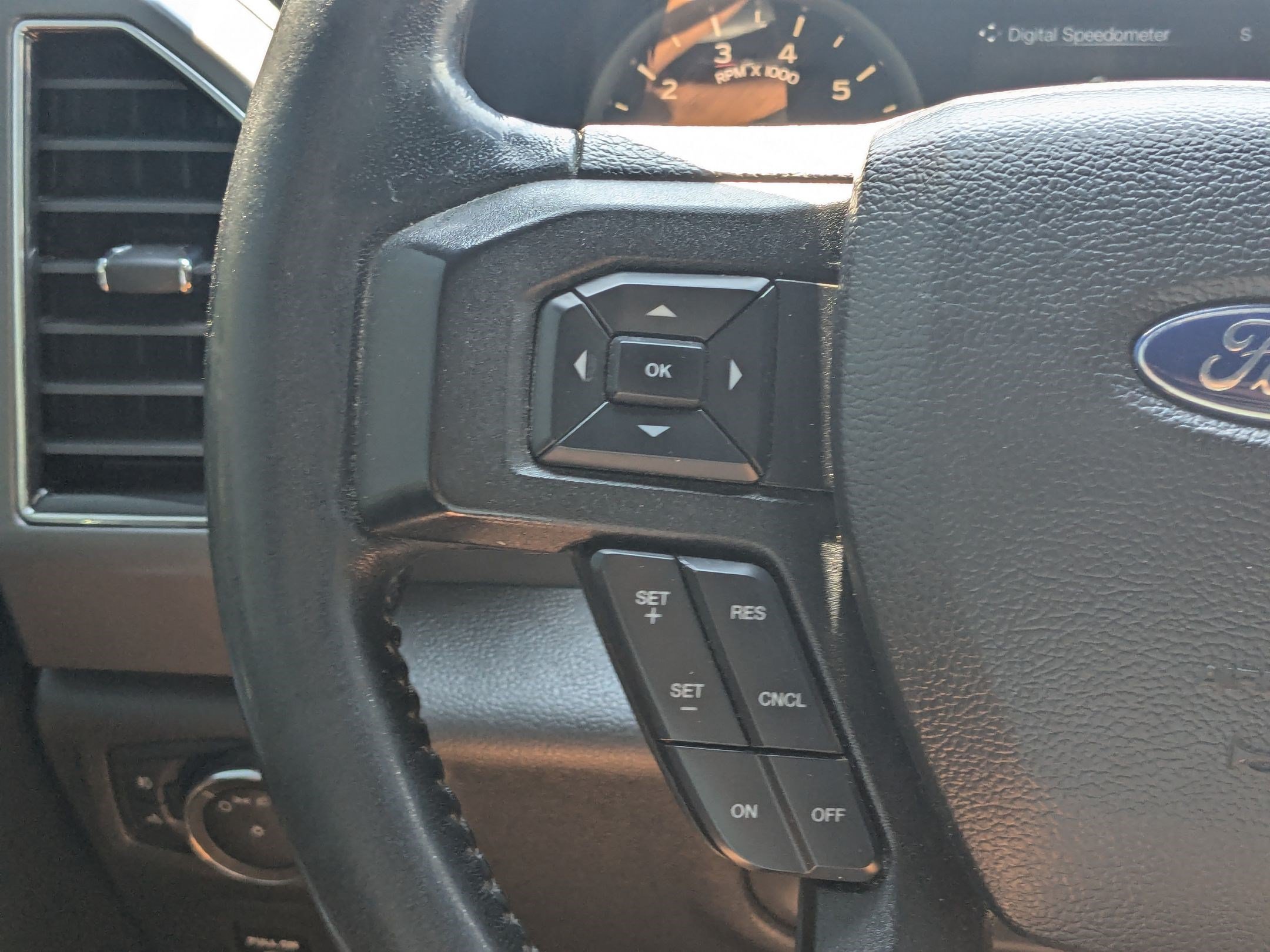 Used 2018 Race Red Ford XLT image 15