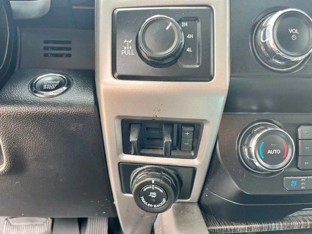 Used 2021 Black Ford Lariat image 20