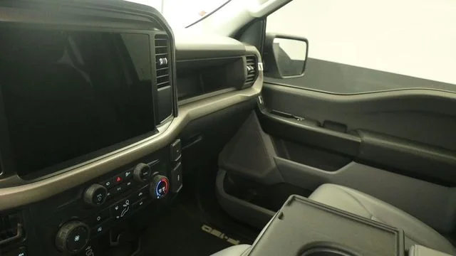 Used 2025 Oxford White Ford XL image 23