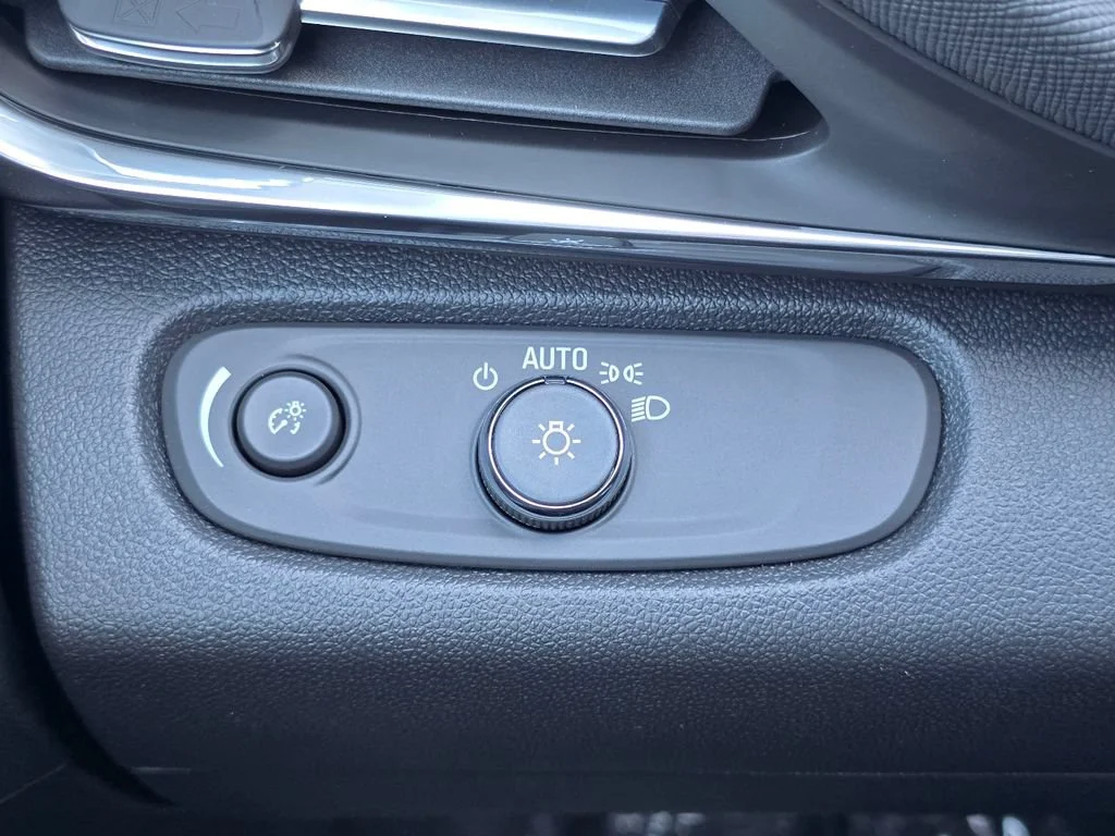 2026 Buick Envista Preferred - Photo 18