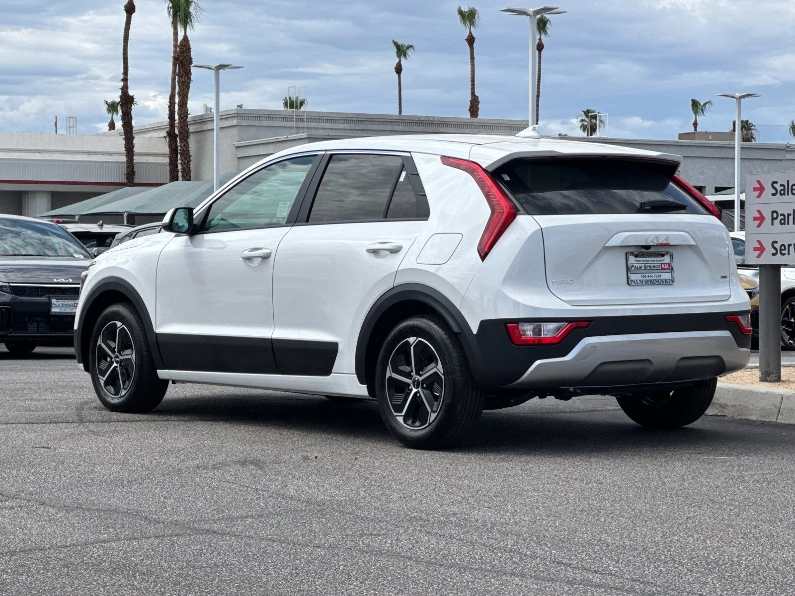 New 2026 White Kia LX image 5