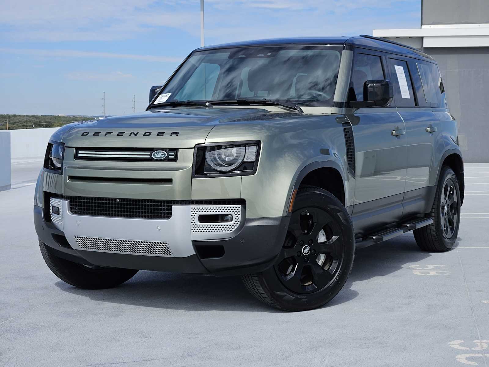2025 Land Rover Defender