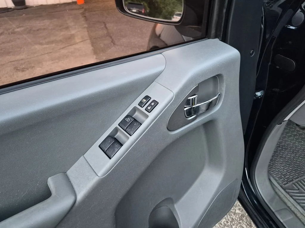 Used 2016 Magnetic Black Nissan SV image 10