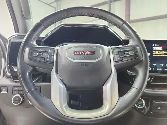 Used 2024 Summit White GMC Elevation image 22