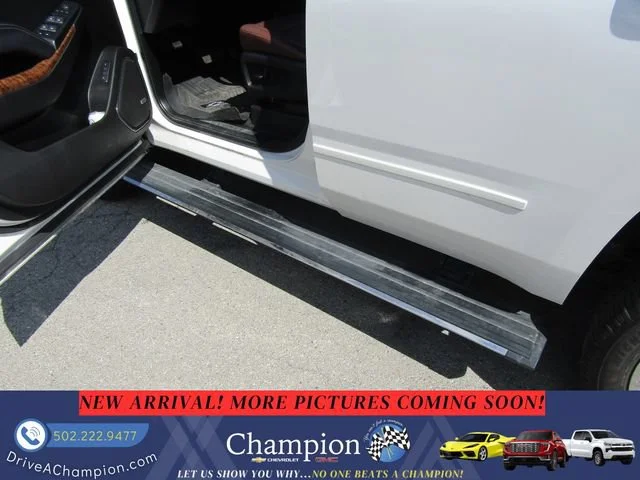 Used 2019 IRIDESCENT PEARL TRICOAT Chevrolet Premier image 8