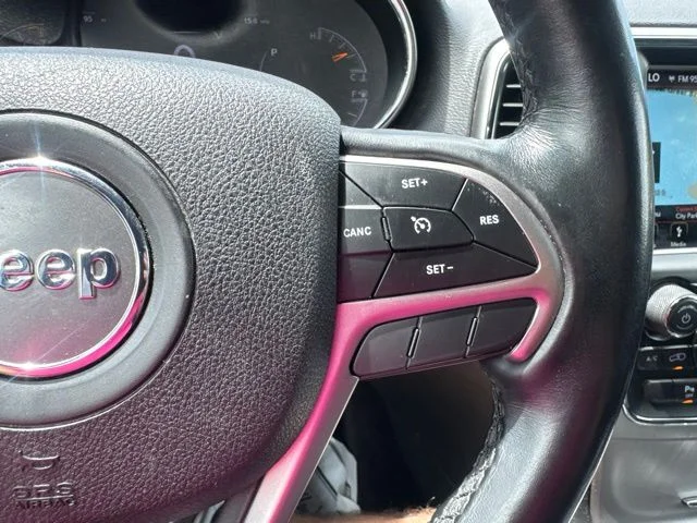 Used 2018 Black Jeep Altitude image 25