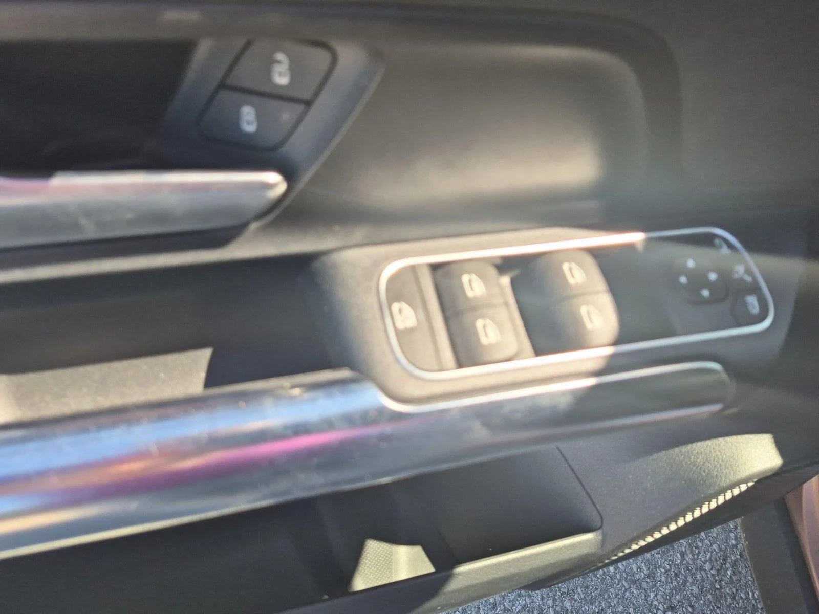 Used 2021 Rose Gold Metallic Mercedes-Benz GLA 250 image 15