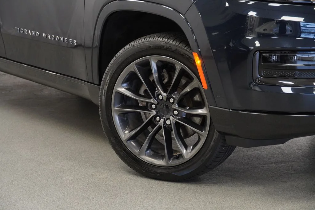 Used 2025 Black Jeep Series III Obsidian image 4