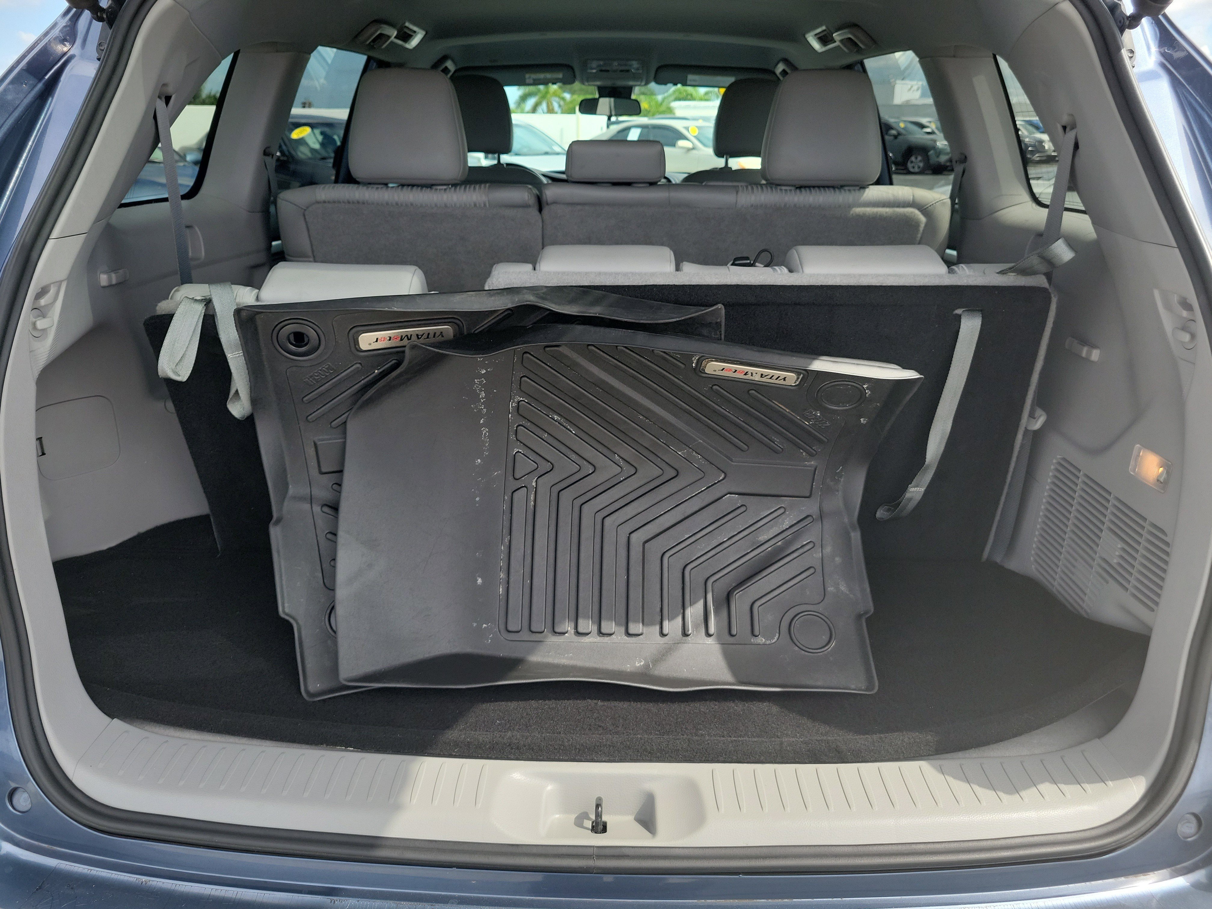 Used 2019 Shoreline Mist Toyota LE Plus image 9