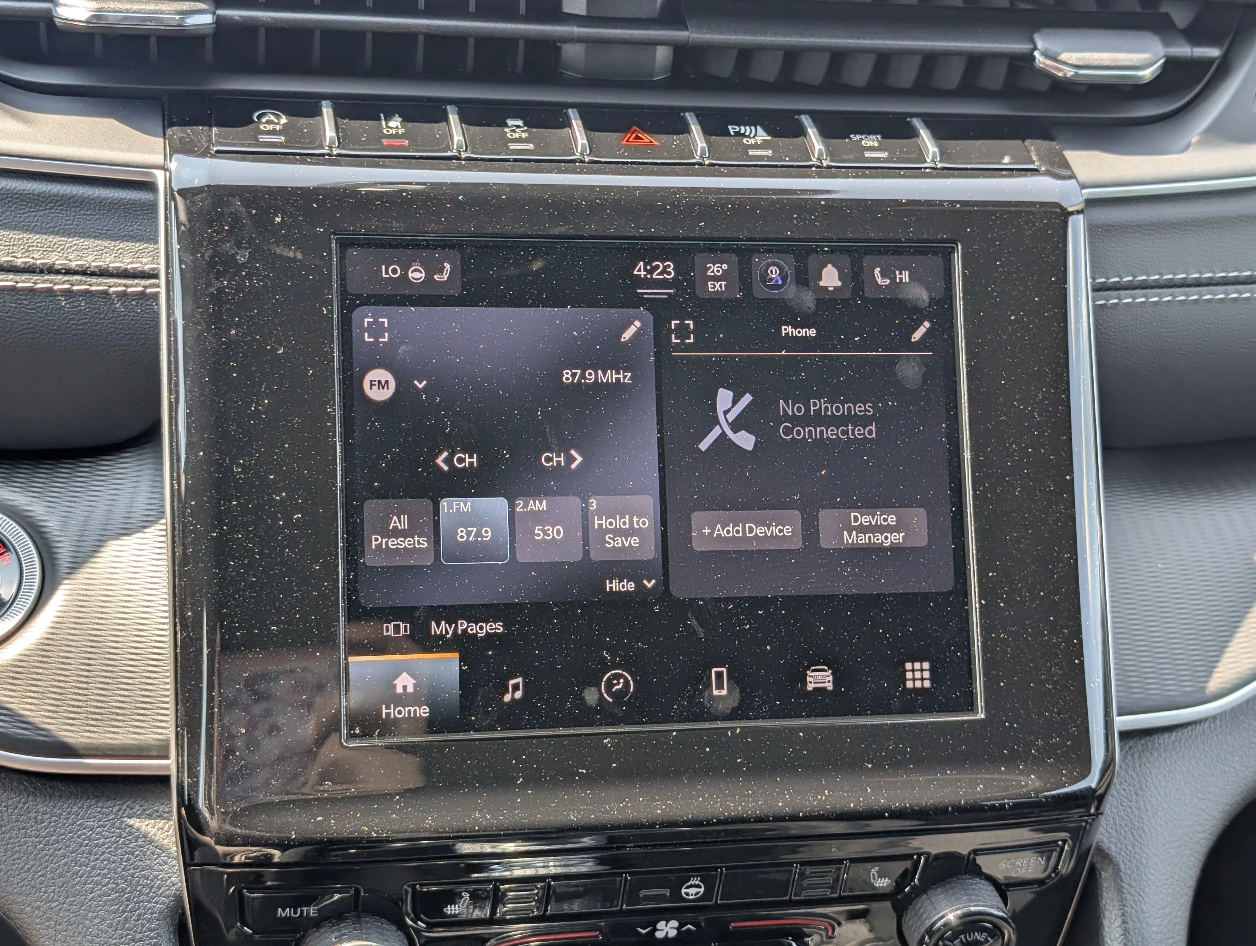 New 2025 Bright White Jeep Laredo image 29