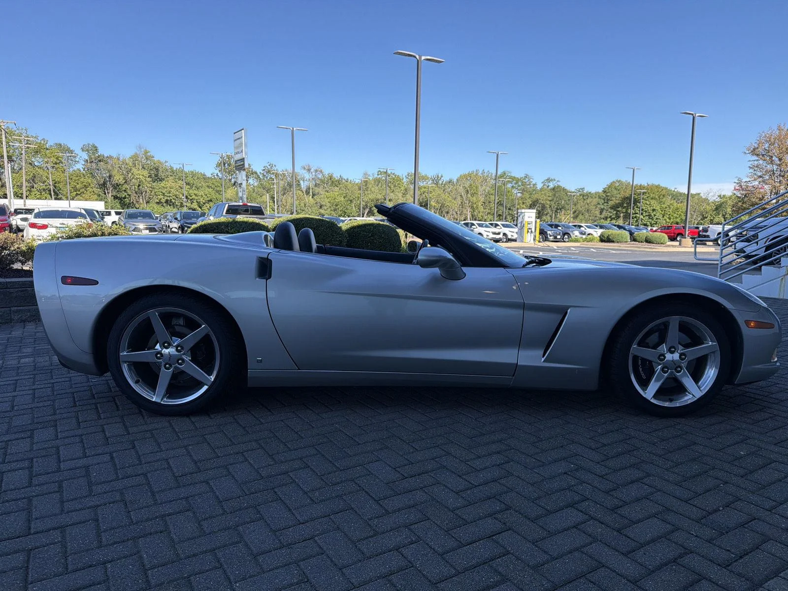 Used 2006 Machine Silver Metallic Chevrolet 2DR CONV image 6