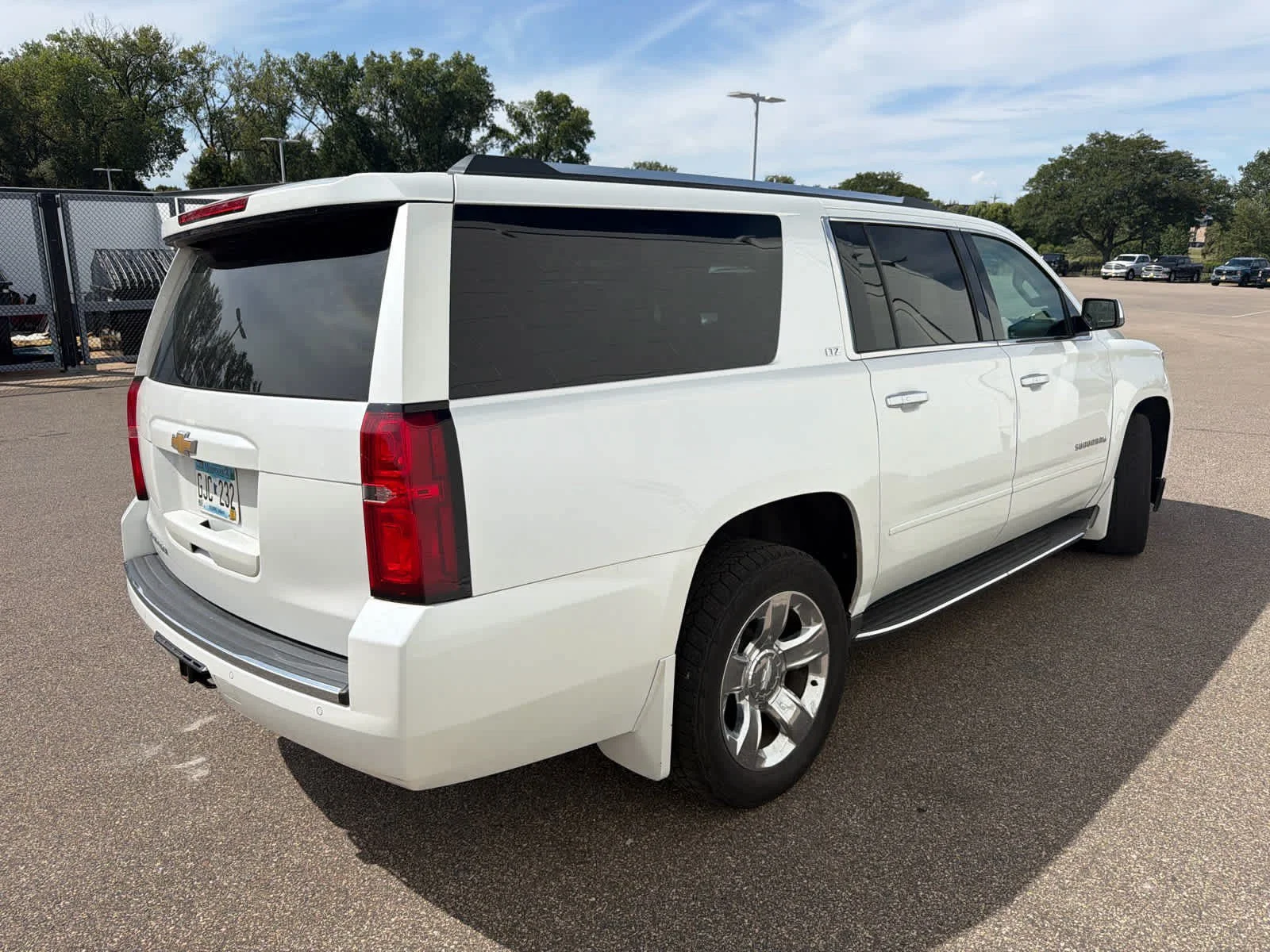 Used 2016 Iridescent Pearl Tricoat Chevrolet LTZ image 3