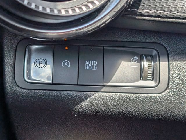 Used 2025 White Chevrolet LT image 28