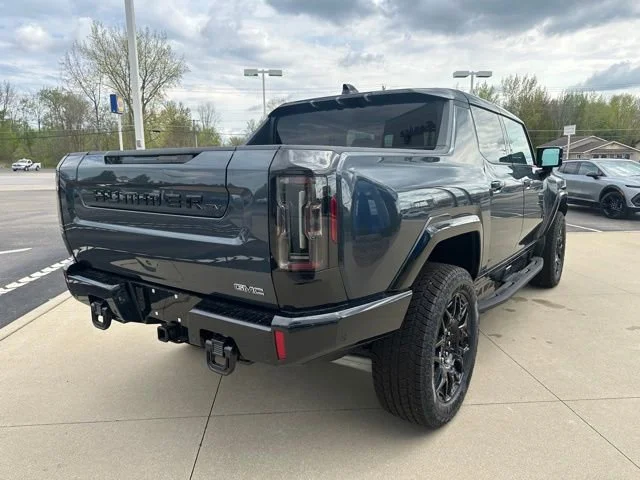 2025 GMC HUMMER EV 2X - Photo 17