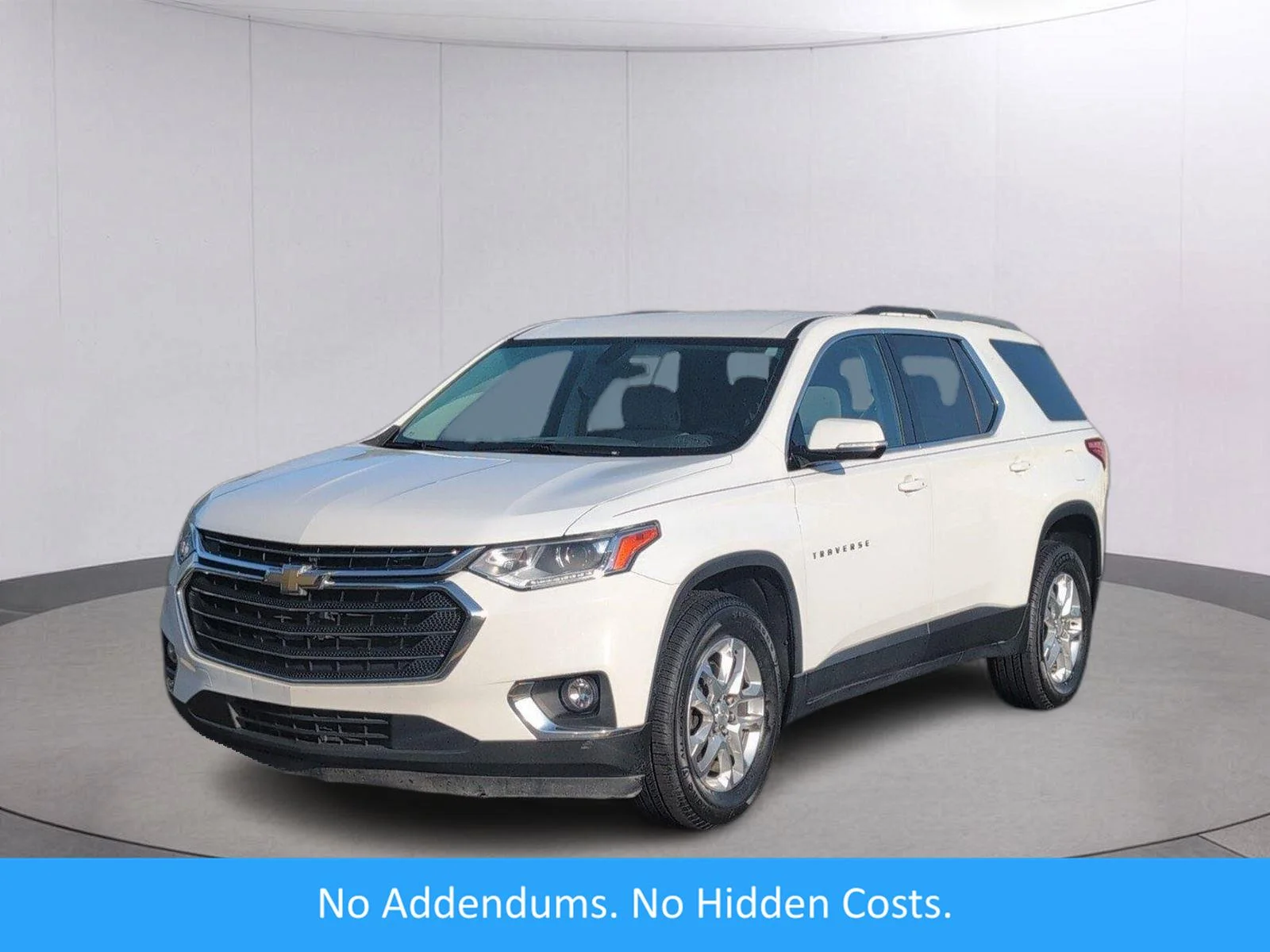 Used 2018 SUMMIT WHITE Chevrolet LT Cloth image 1