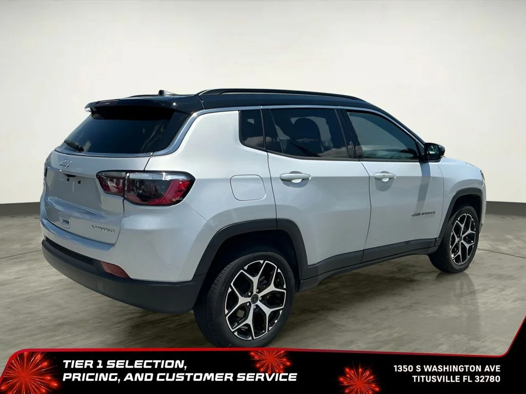 Used 2025 Silver Jeep Limited image 10